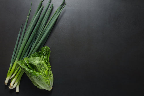 Green spring onions with napa cabbage