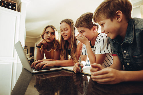 Kids sharing knowledge using technology