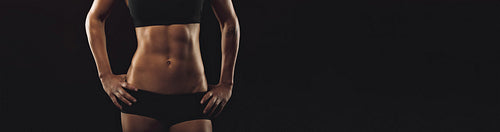 Woman fit sixpack abs