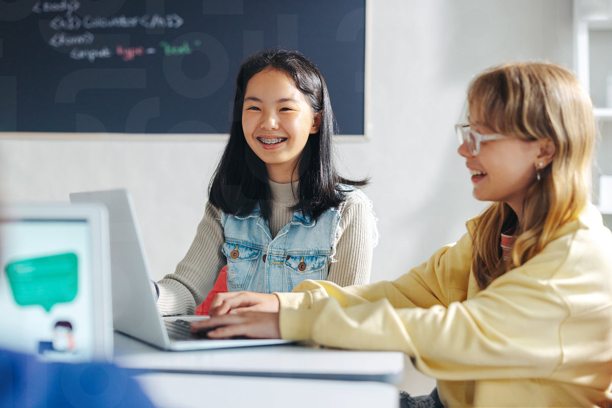 Coding Classroom: Kids learn to code in a computer-based learning envi ...