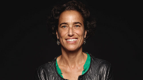 Portrait of a smiling woman