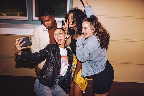 Time for crazy night selfies