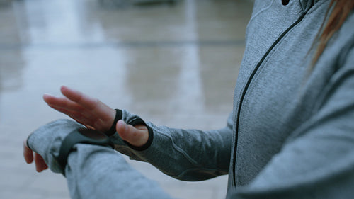 Switching on workout app on smartphone