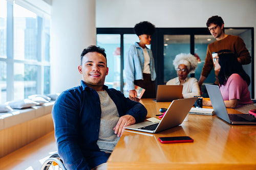 Confident presence: A wheelchair user contributing to the team