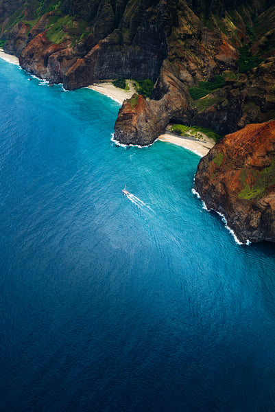 Scenic view of a beautiful coastline on Kauai Island, Hawaii