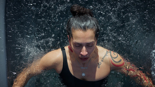 Ice bath cold plunge therapy