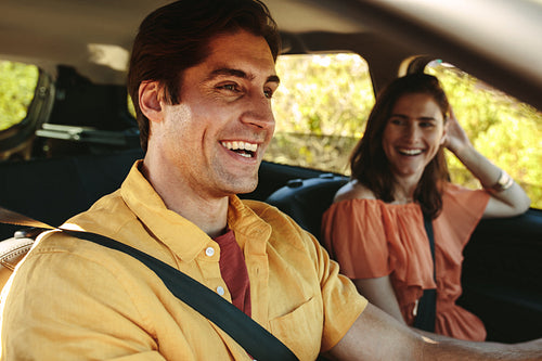 Cheerful couple on a roadtrip