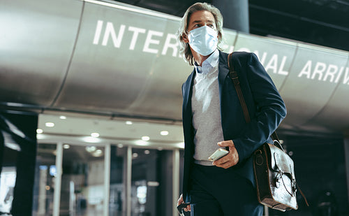Businessman traveling during pandemic