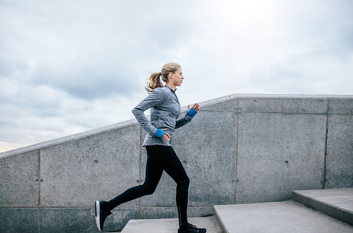 Healthy young woman on morning run