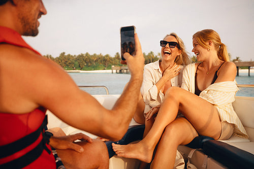 Holiday bliss: Friendship, laughter, and memories amidst stunning scenery