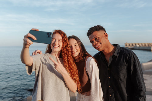 Sea selfies with friends