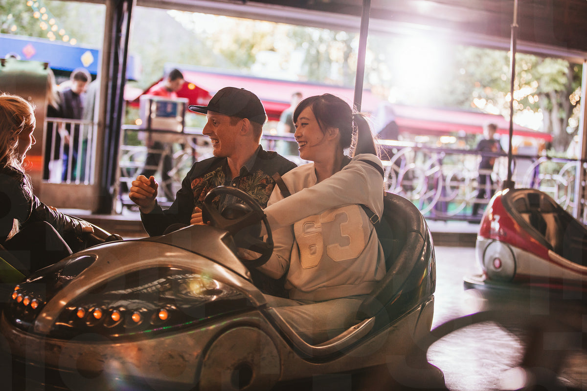 Ubericon Car Ride Friends on bumper car ride in amusement park – Jacob Lund Photography ...
