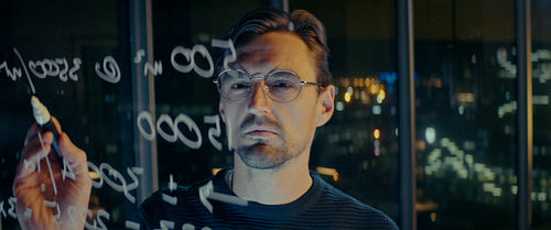 Solo strategy: Writing on glass