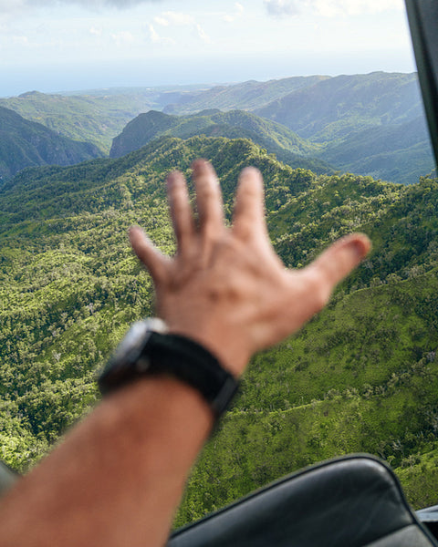 Exploring the idyllic island of Kauai with a helicopter ride