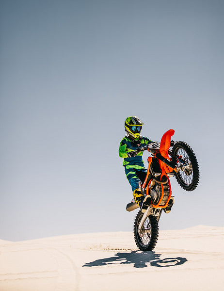 Perfect dirt bike wheelie