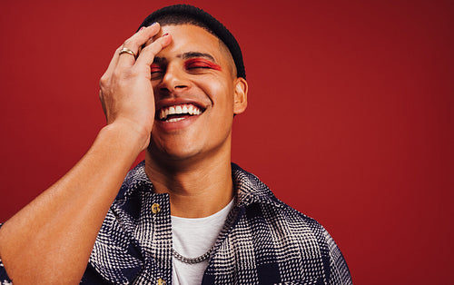 Non-conforming happiness