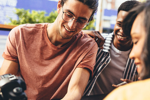 Showing his new content to friends