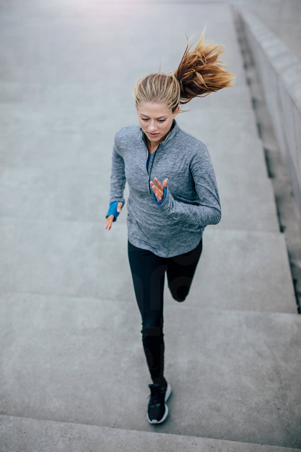 Fitness model doing running workout in morning – Jacob Lund Photography ...