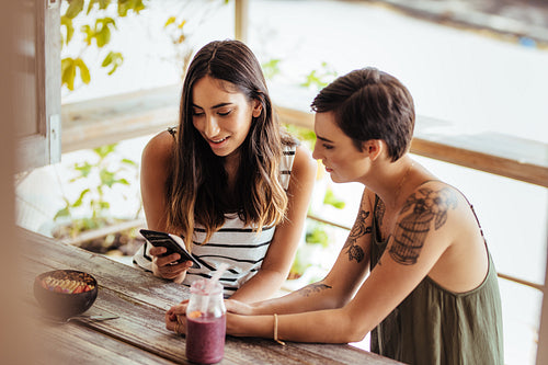Women meeting at a restaurant