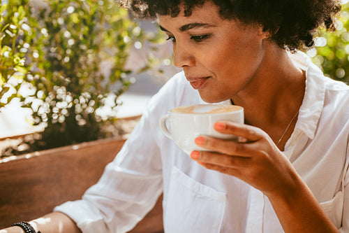 Freelancer working from a coffee shop