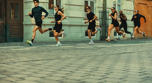 Runner focus defines this running group in the city