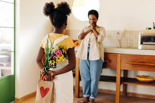 Mother and daughter's heartwarming surprise
