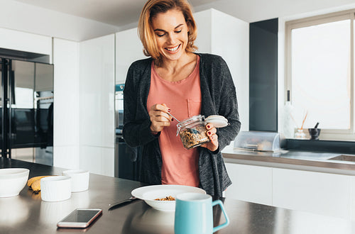 Woman preparing breakfast