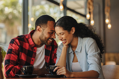 Couple spending time together in a cafe