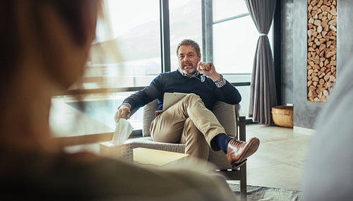Psychologist advicing female patient