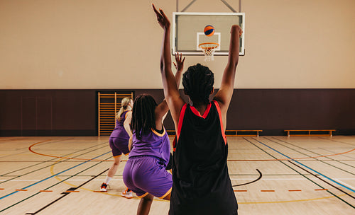 Leading the way: Female player makes a game-winning shot