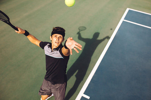 Tossing the ball for the serve