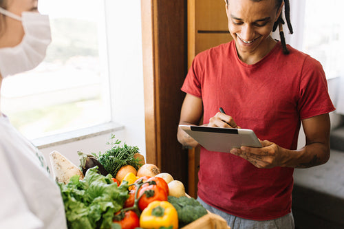 Fresh food delivery in the covid-19 pandemic