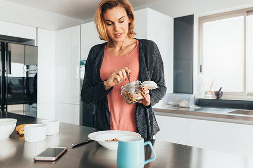 Woman preparing breakfast