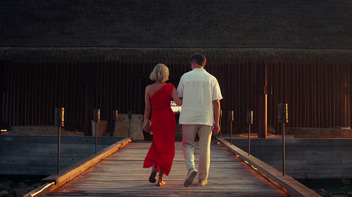 S16 - SAOKE_GRADED_FULLRES_422HQ_V1-0002.mov