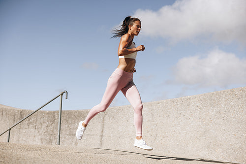 Healthy woman on morning run