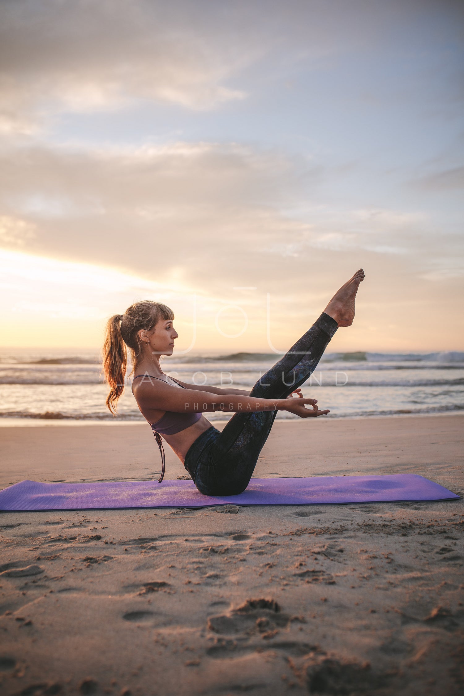 Silhouette Of Woman Standing At Yoga Pose On The Beach During An Amazing  Sunset. Stock Photo, Picture and Royalty Free Image. Image 37897101.