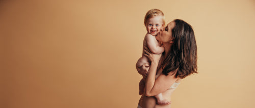 Plus size mom with her baby – Jacob Lund Photography Store