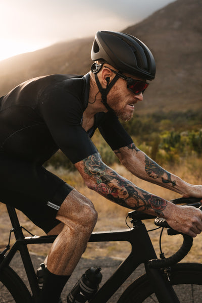 All black cycling online kit