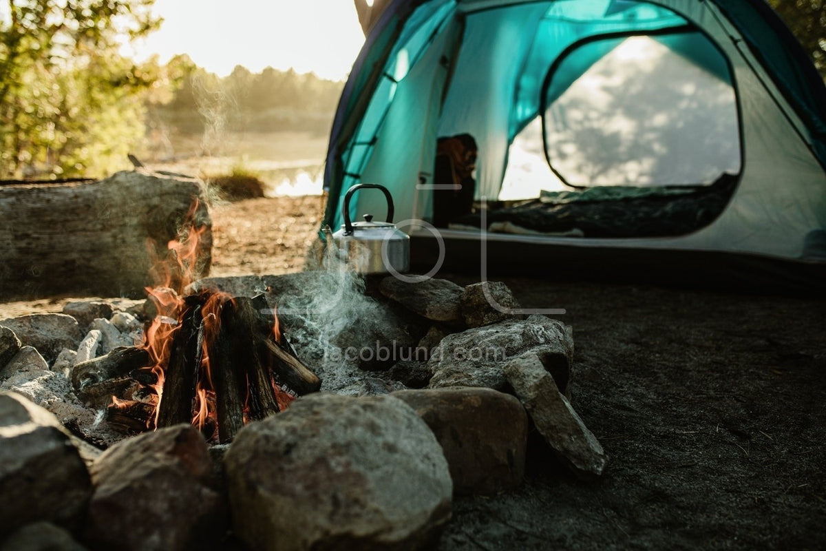 https://jacoblund.com/cdn/shop/products/photo-id-4390210175045-campsite-with-tent-and-fire-pit_1200x800.jpg?v=1587382066